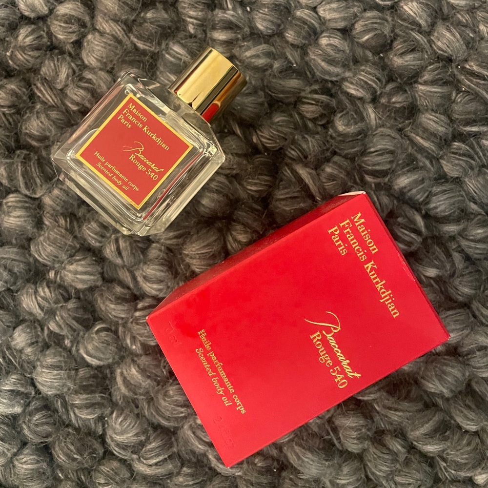 Maison Francis Kurkdjian
Baccarat Rouge 540 Scented Body Oil 2.4 oz.